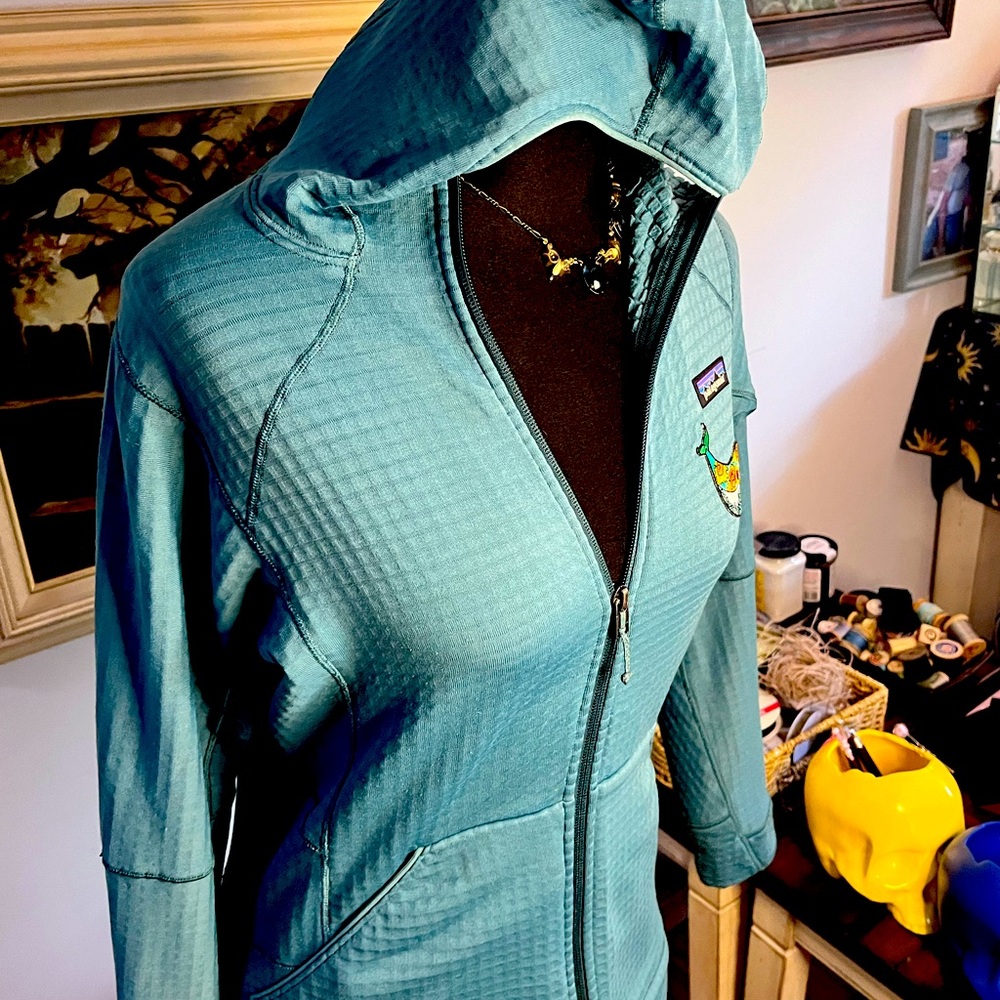 Patagonia R1 hoody jacket
